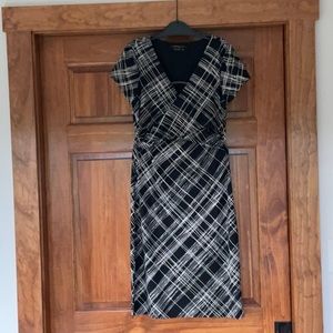 BCBG MAXAZRIA Petite Black/White Abstract Print Dress